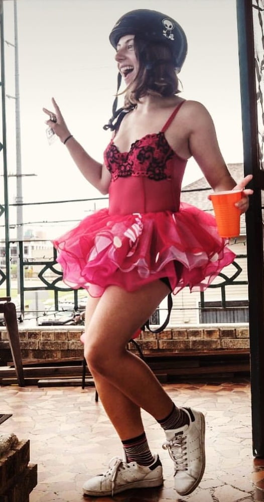 服を着たセクシーな女性
 #88331364