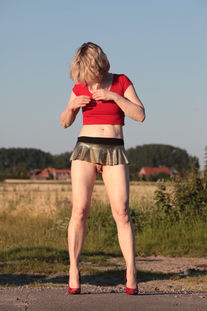ELLE146 #90734674