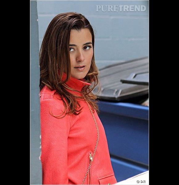 Cote de pablo
 #94719499