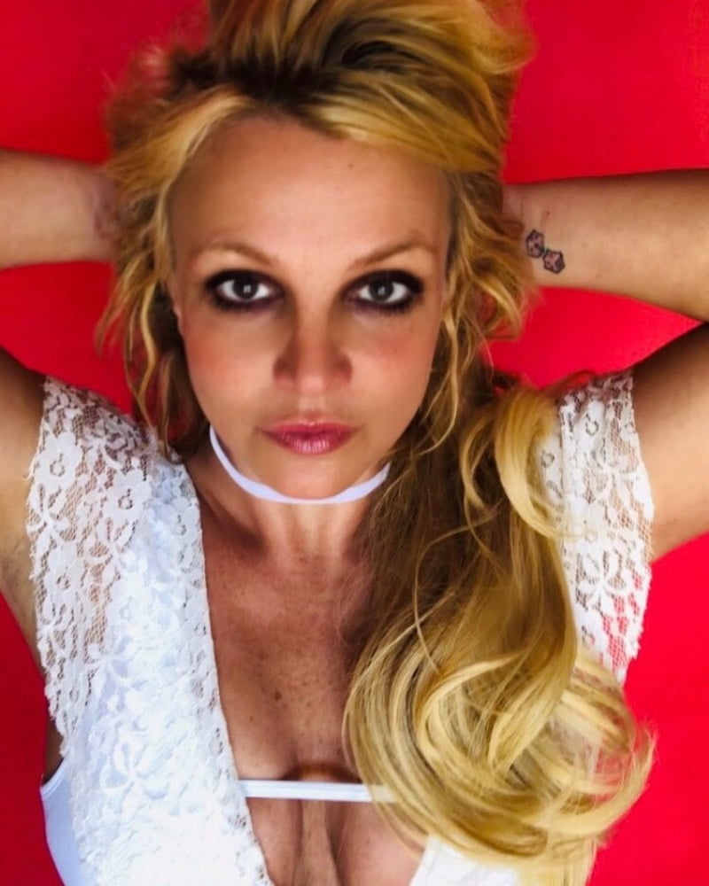 Britney spears social media 03.31.2020
 #101053330