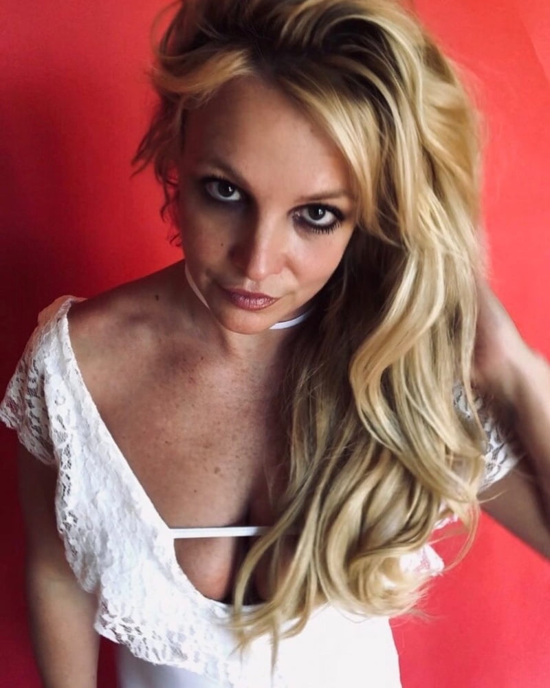 Britney spears social media 03.31.2020
 #101053331