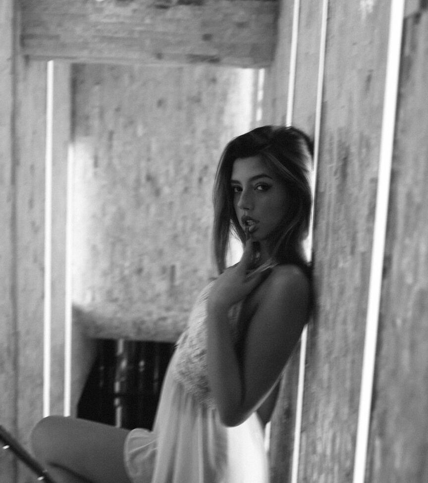 Sissy Sheridan desnuda #108514457