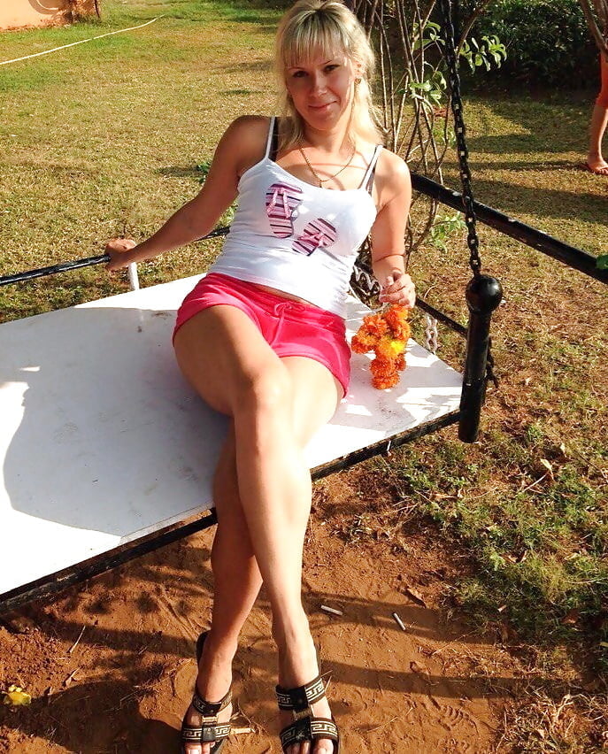 Maduras vestidas como putas 49
 #88504662