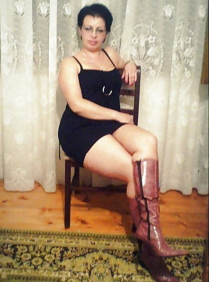 Maduras vestidas como putas 49
 #88504734