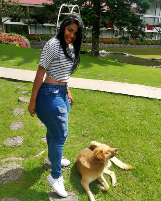 Negrita culona para insultar #81904857