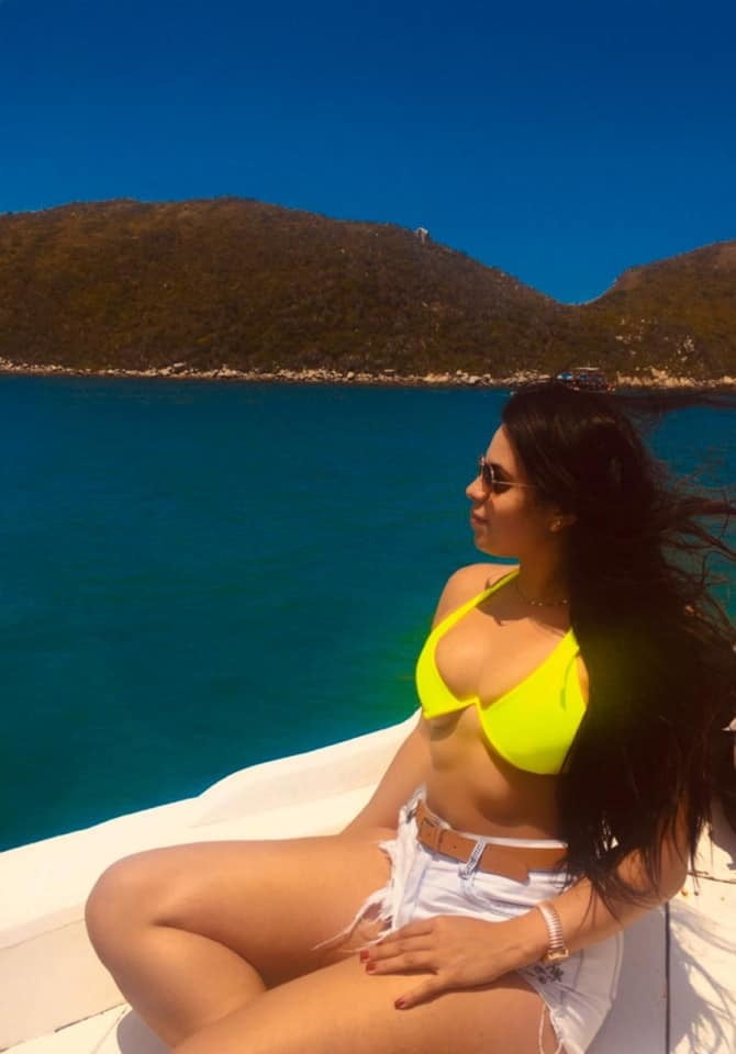 Vitorya Barcelos #88992938