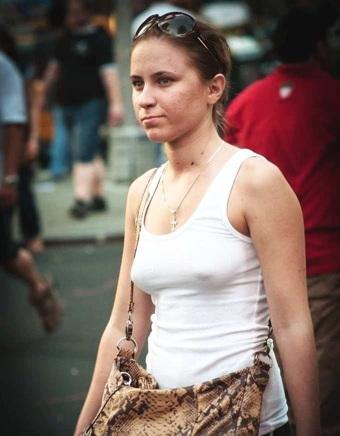 braless saggies #95884862