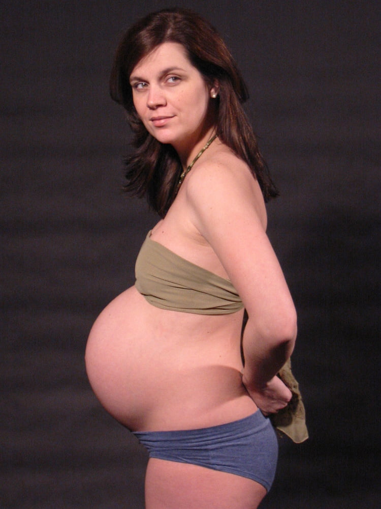 Sexy schwangere Mädchen 120
 #94559104