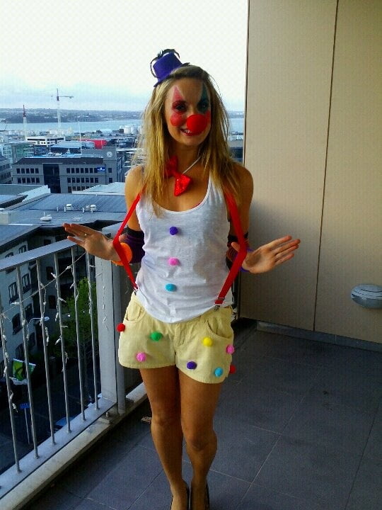 Zorras con disfraces 299
 #105593480