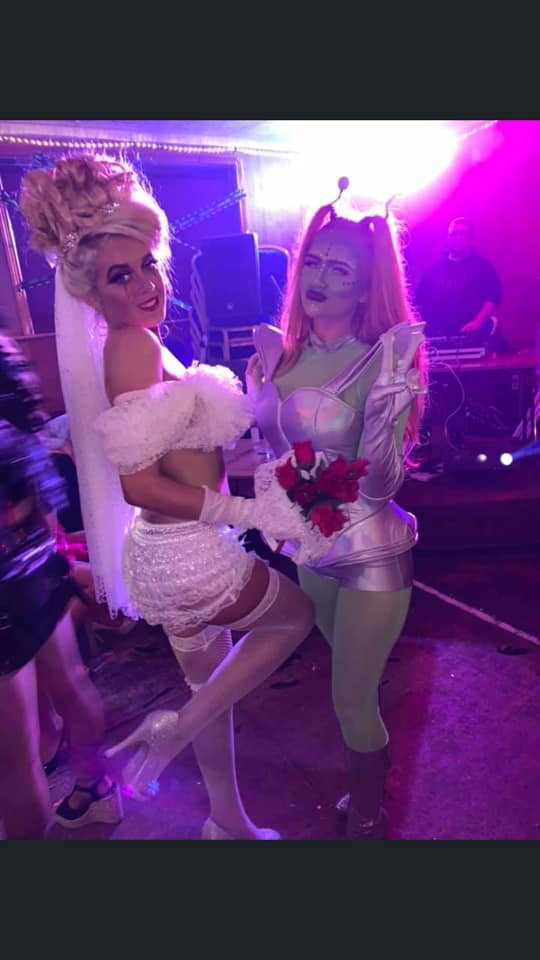 Zorras con disfraces 299
 #105593500