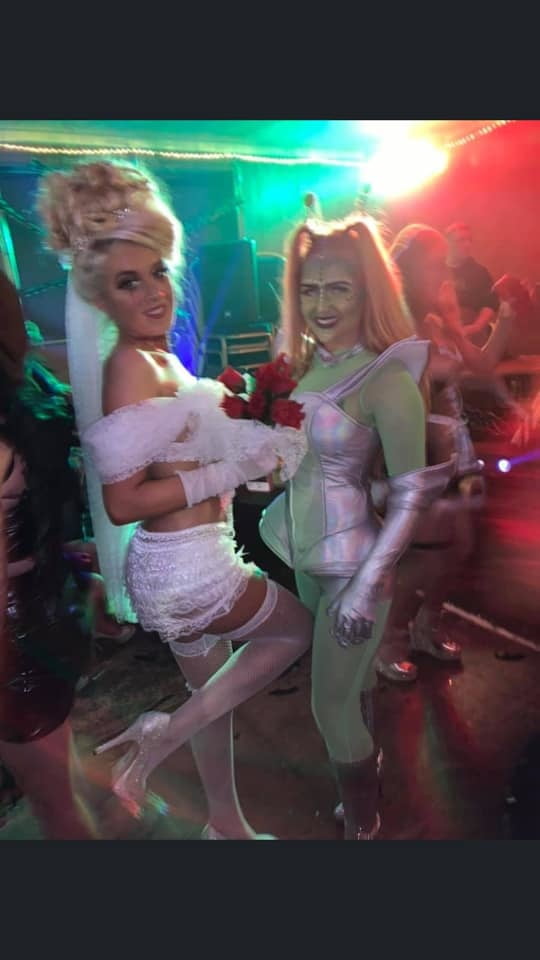 Zorras con disfraces 299
 #105593520