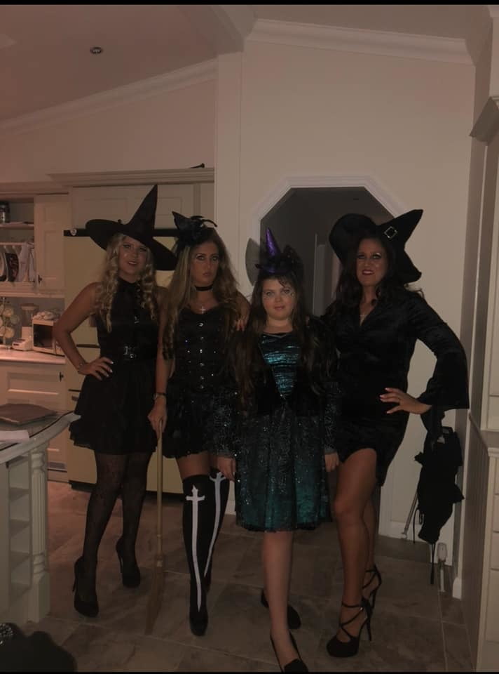 Zorras con disfraces 299
 #105593549