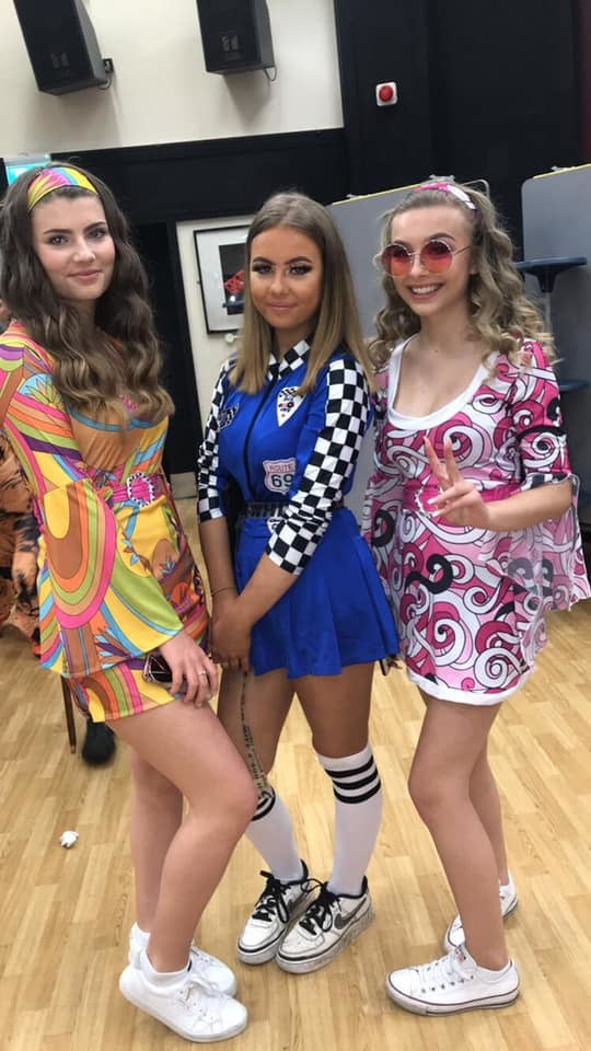 Zorras con disfraces 299
 #105593573