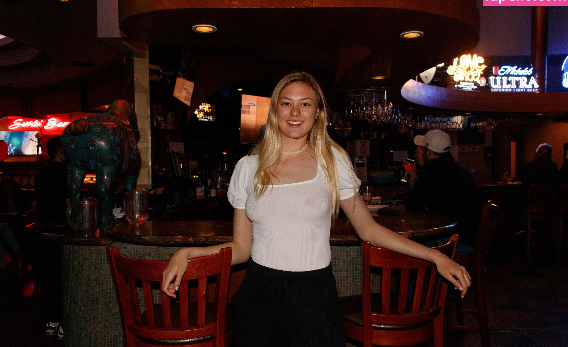 Amber Moore desnuda #108448664