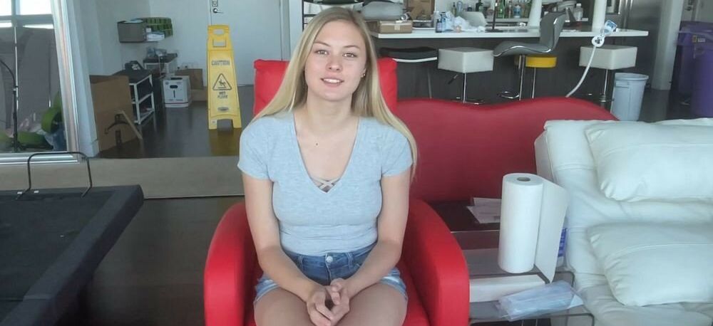 Amber Moore desnuda #108448665