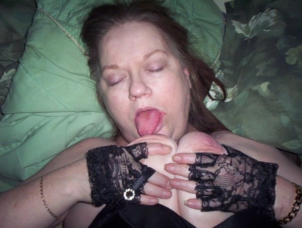 boob licking pussy playing bbw mature #106109031