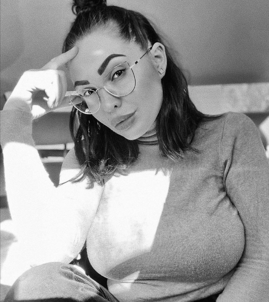 Alexanda Rusu desnuda #108129258