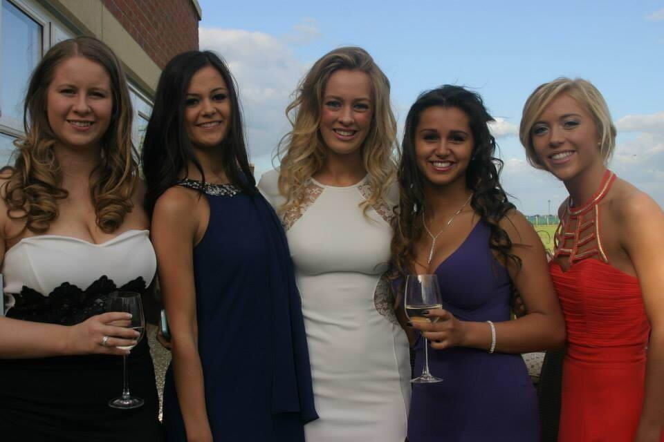 Wählen Sie eine (oder mehrere) 5
 #94529312