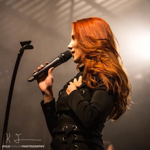 Simone simons
 #94584324