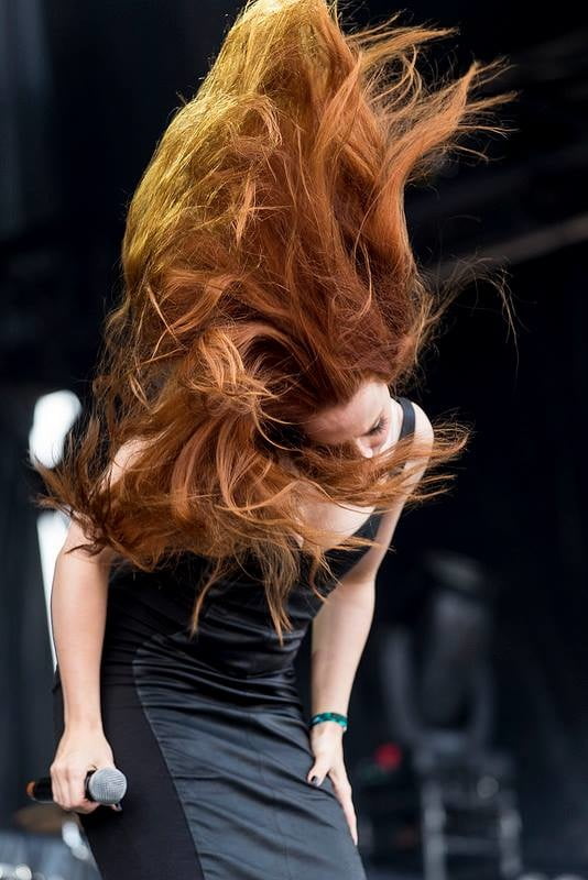 Simone Simons
 #94584393