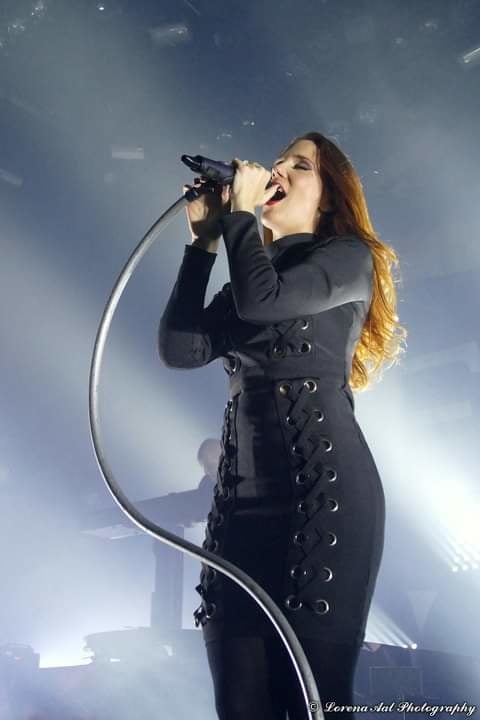 Simone Simons #94584424