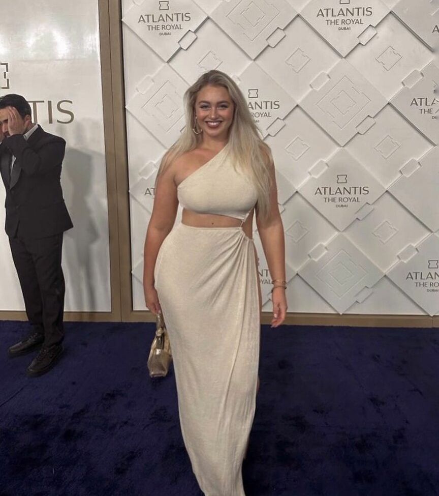 Iskra Lawrence desnuda #108685700