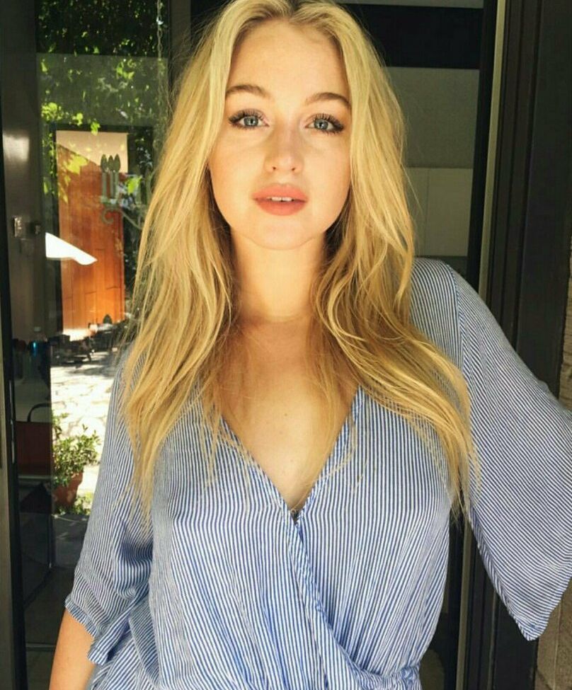 Iskra Lawrence desnuda #108685798