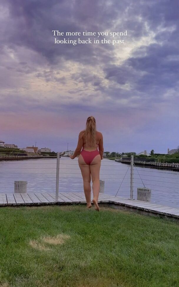 Iskra Lawrence desnuda #108685882