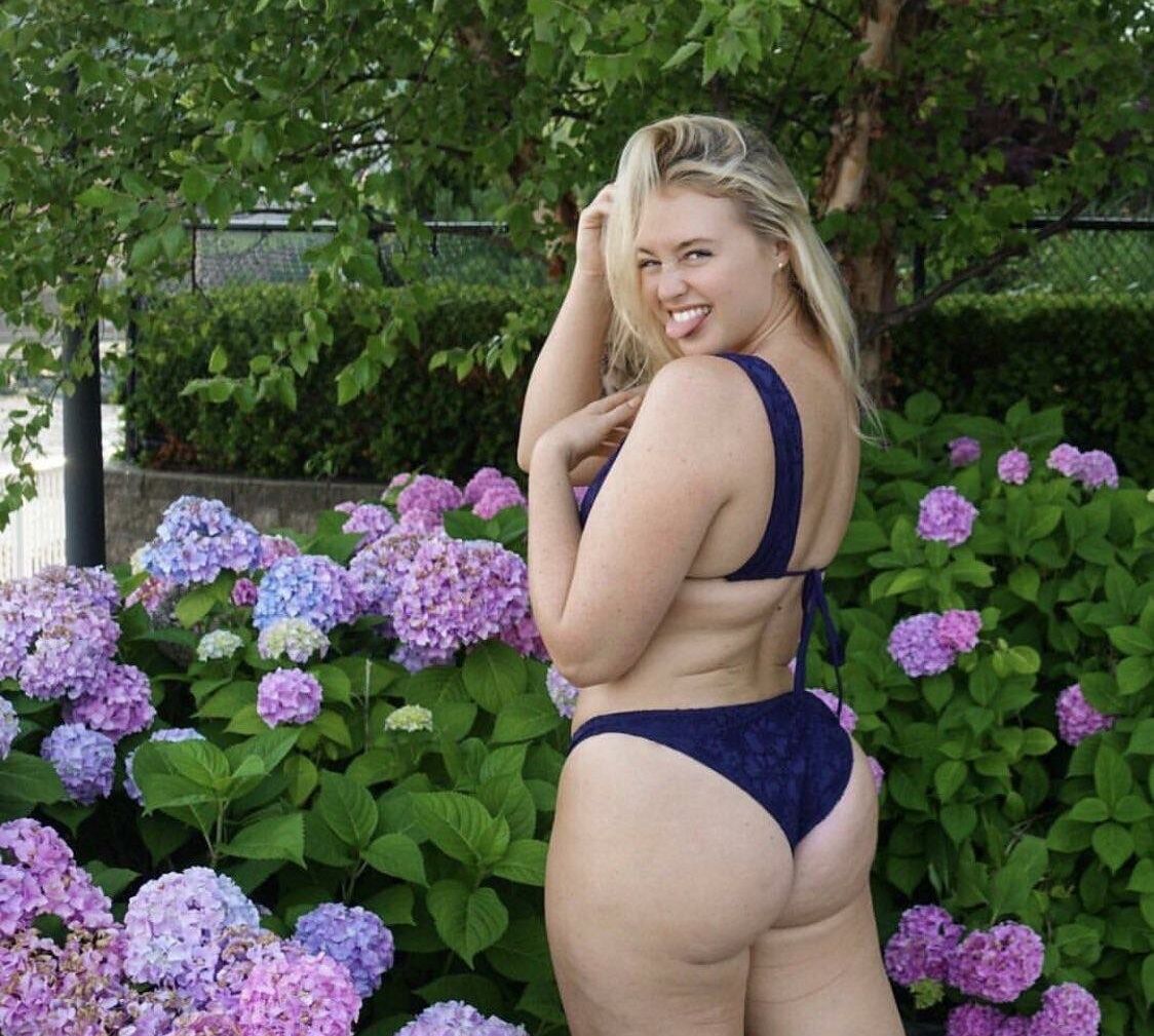 Iskra Lawrence desnuda #108685886