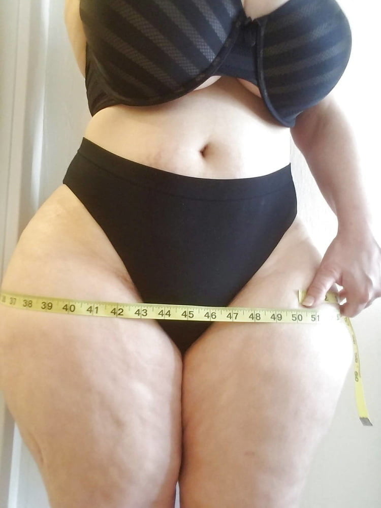 Fianchi larghi - curve sorprendenti - ragazze grandi - culi grassi (9)
 #99079705