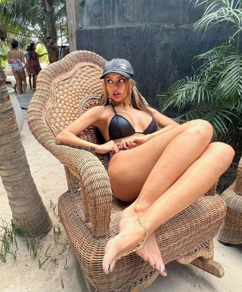 Christina Bertevello nackt #109371077
