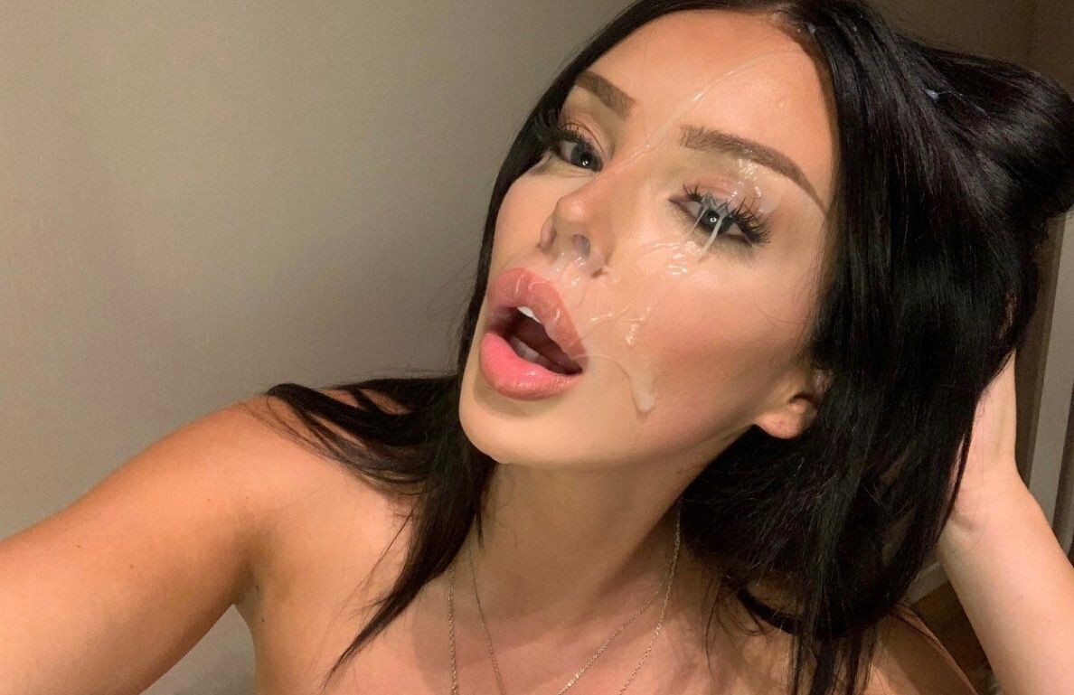 Pariz Zianna desnuda #108303924