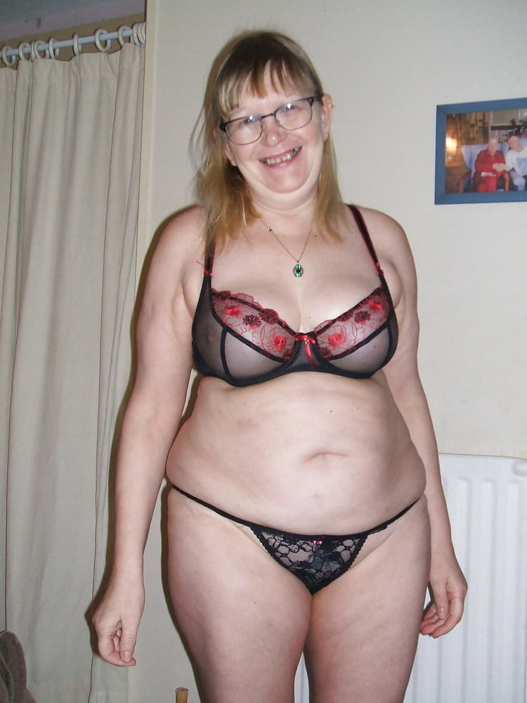 Entblößte Hure susan jc aus chatham kent
 #100257488