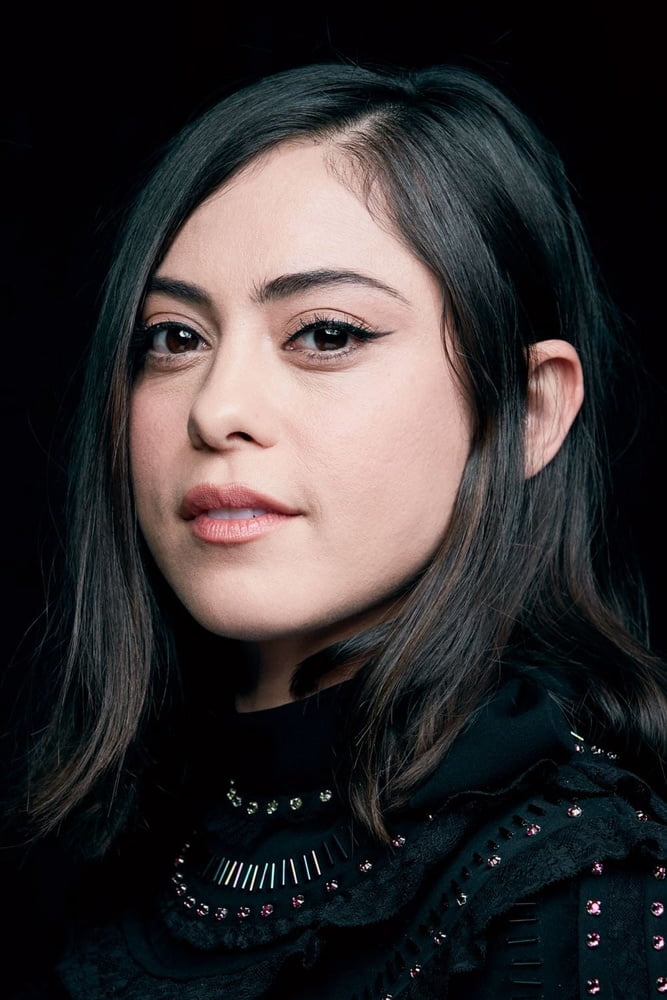 Rosa salazar!
 #89879011