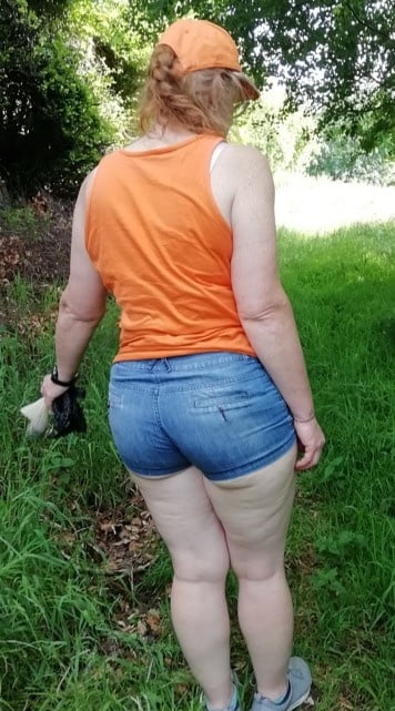 Reife in Jeans 4
 #92774868