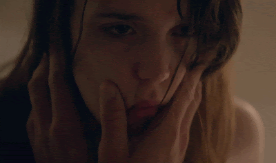 Lamiendo el dedo
 #91697657