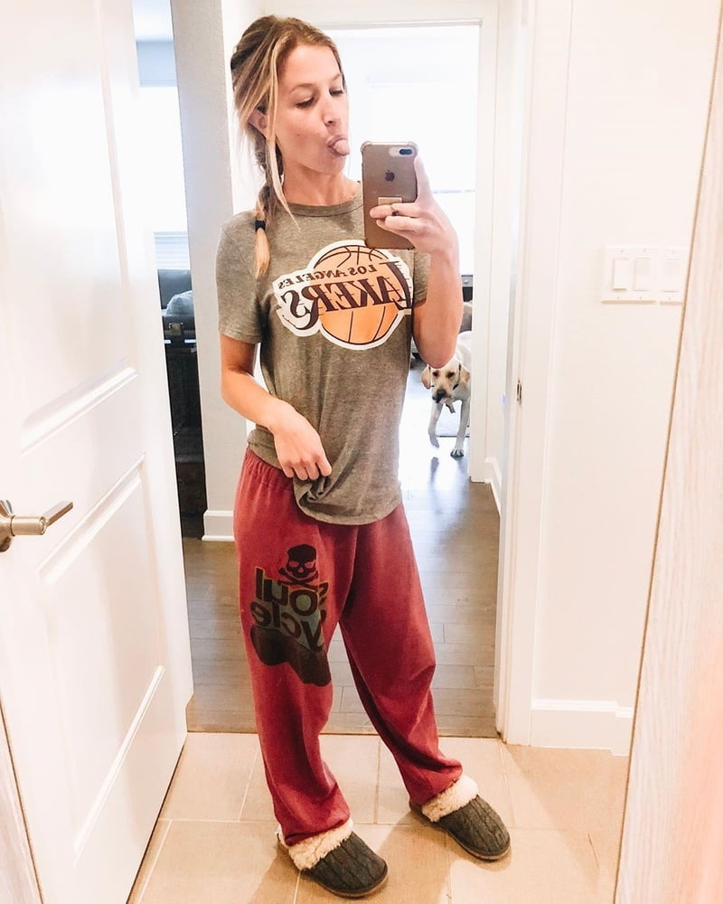Hannah Cranston is just a cumdump #94762472