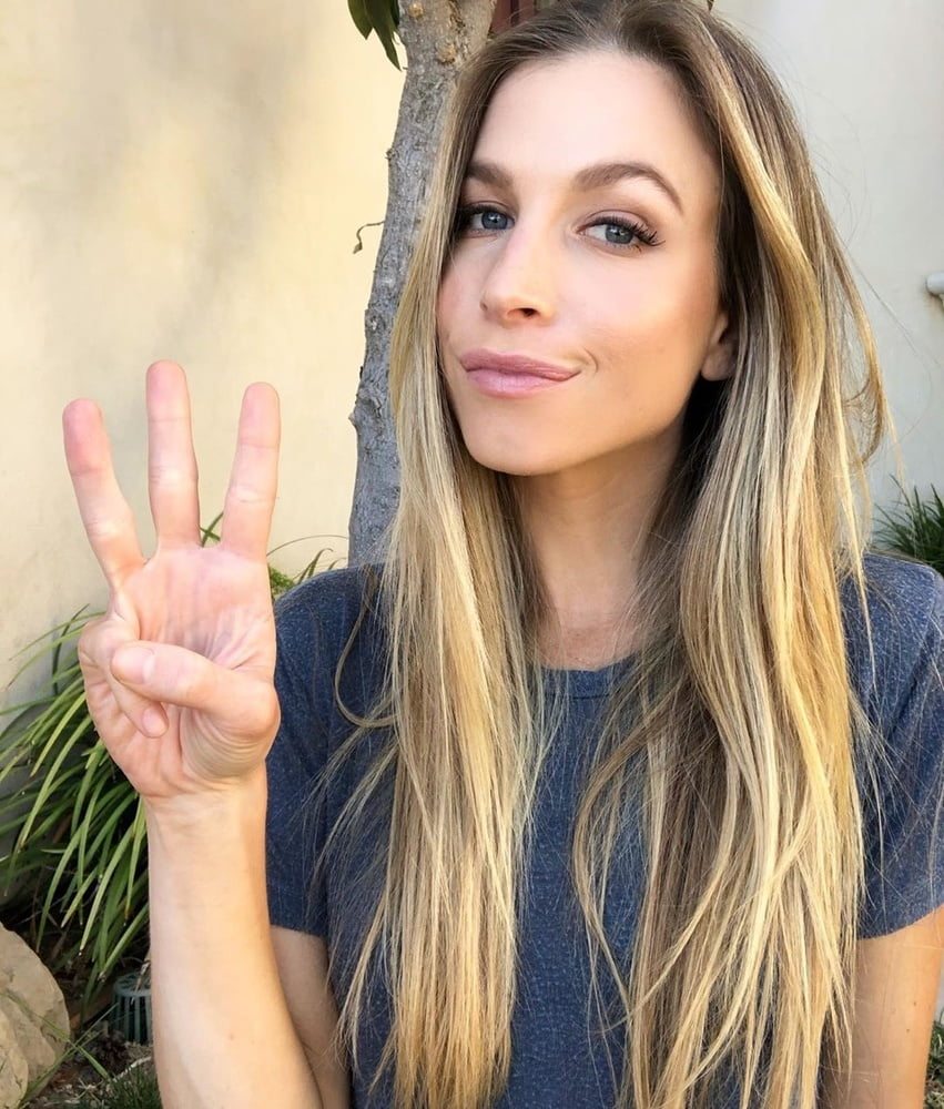 Hannah cranston ist nur ein cumdump
 #94763776