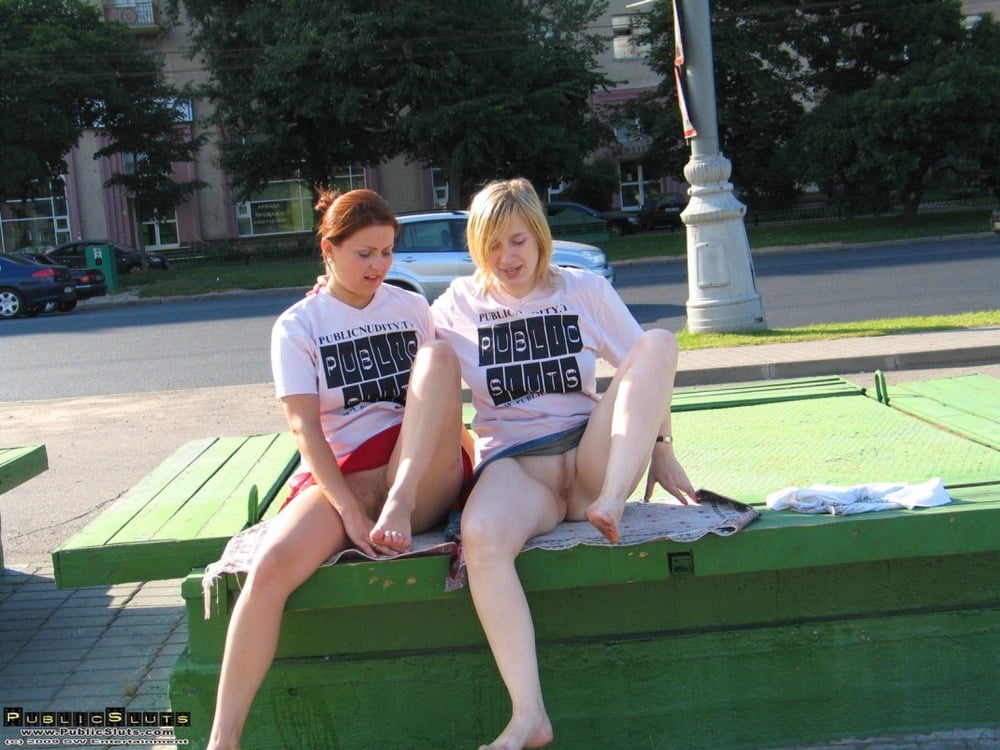 Lesbiana rusa
 #105155832