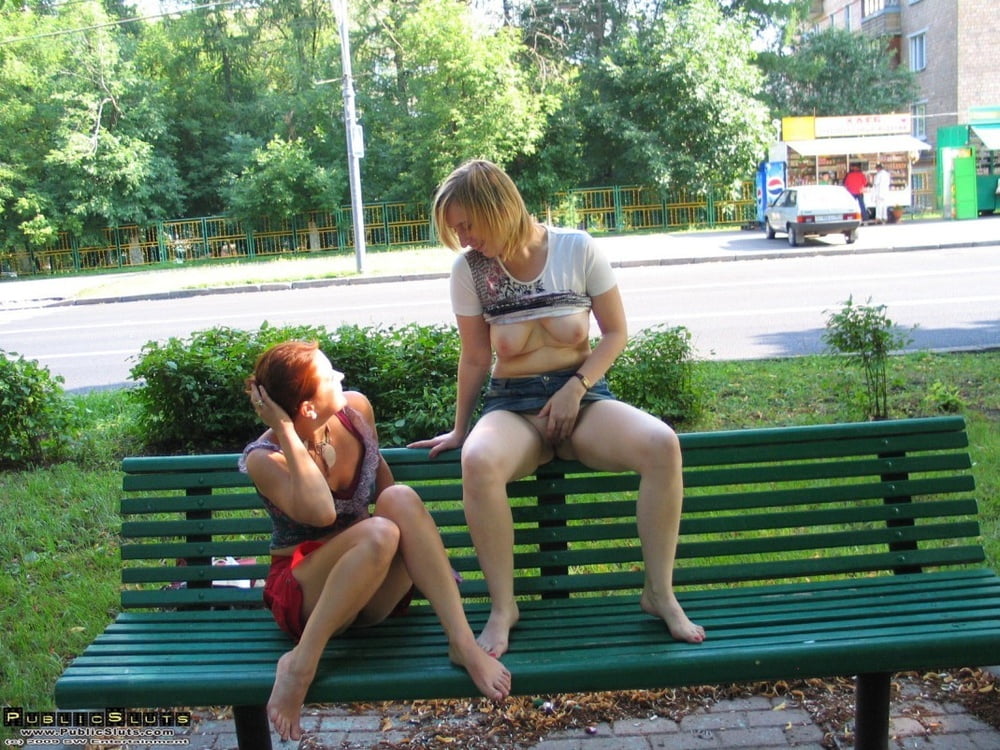 Lesbiana rusa
 #105155875
