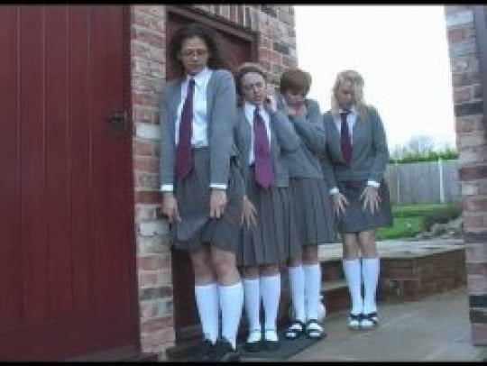 Uniforme escolar chicas.
 #91144212