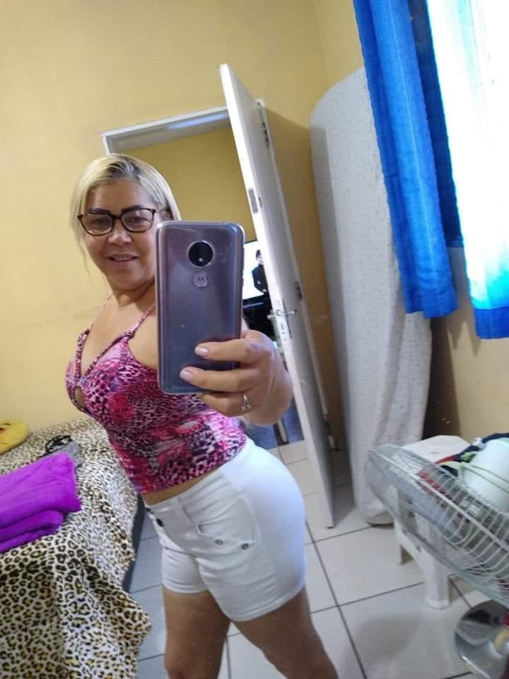 Coroa elizete
 #95755553