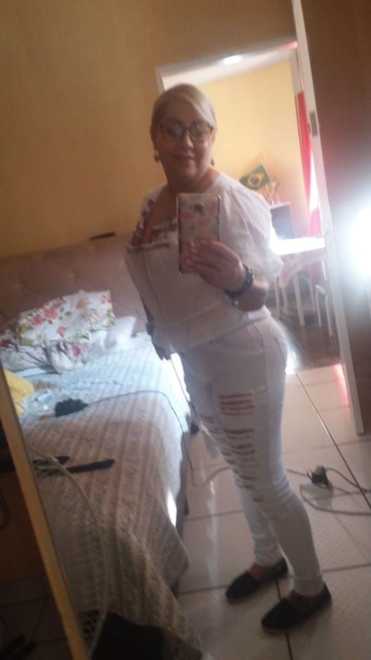 Coroa elizete
 #95755564