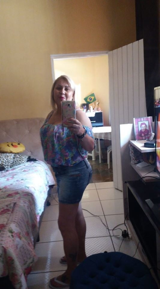 Coroa elizete
 #95755579
