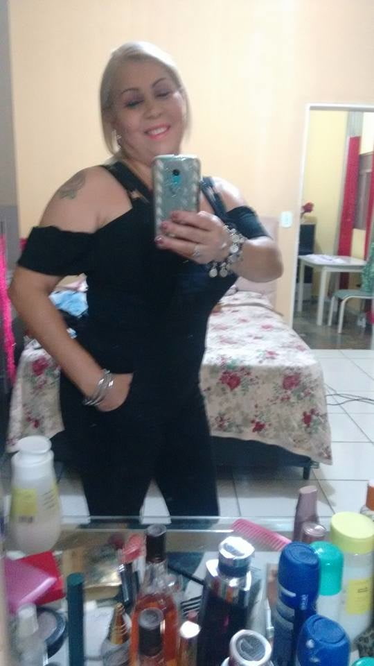 Coroa elizete
 #95755612