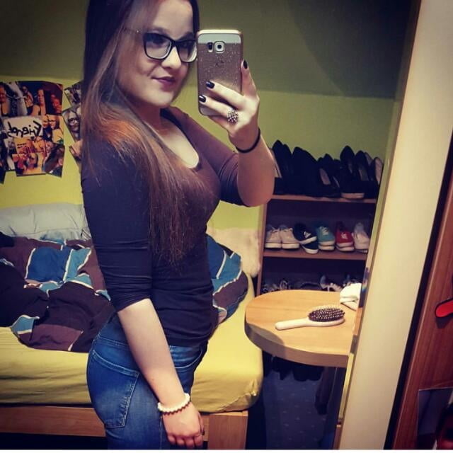 Verdammt heiße Insta-Mädchen (63)
 #81003957