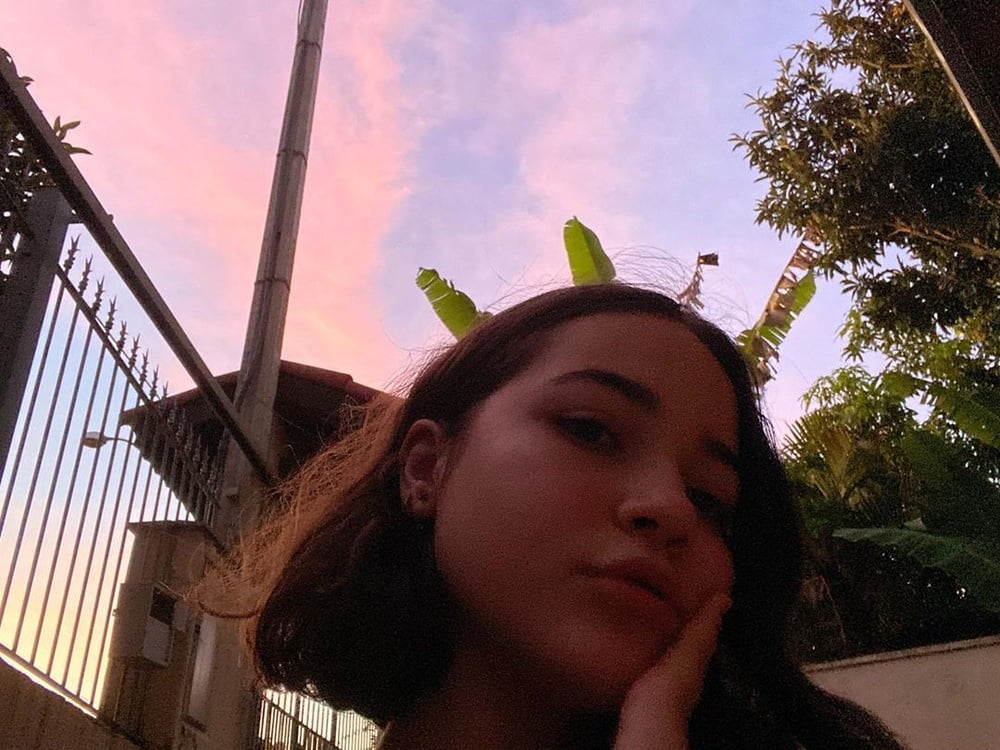 Garota
 #87436795