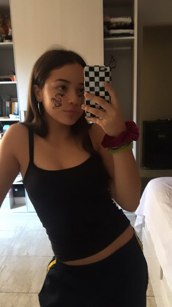 Garota
 #87436916