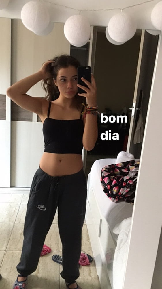 Garota
 #87436954