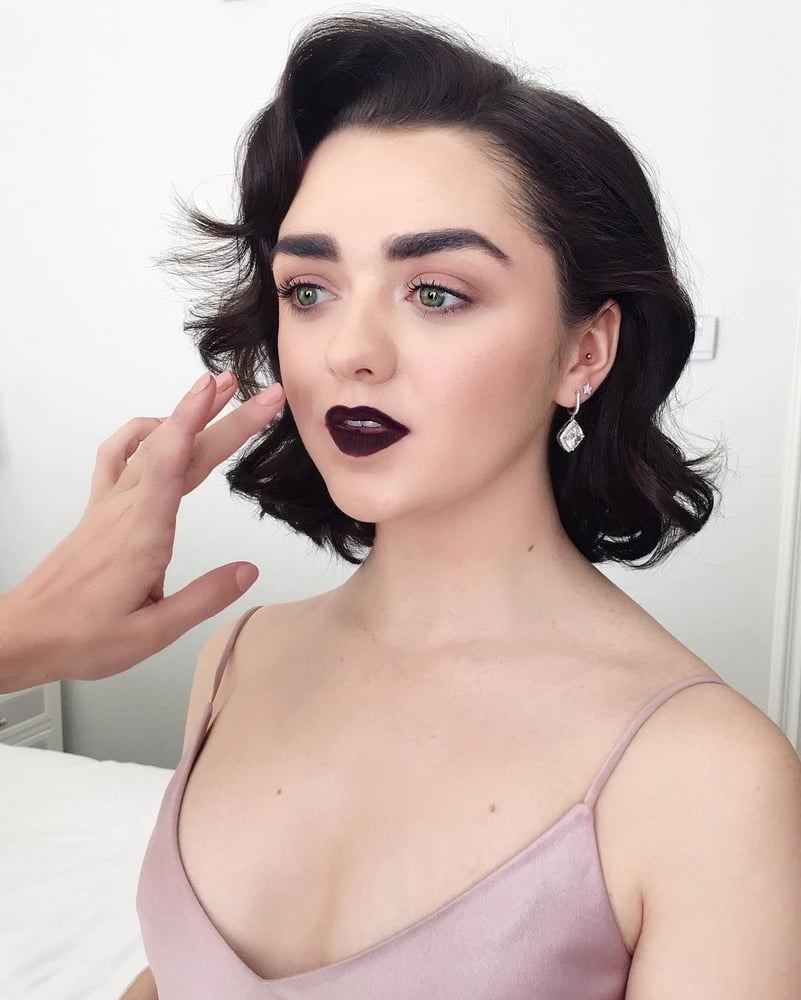 Maisie williams fr
 #93473434